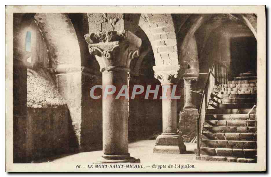 CPA Le Mont Saint Michel Crypte de L'Aquilon
