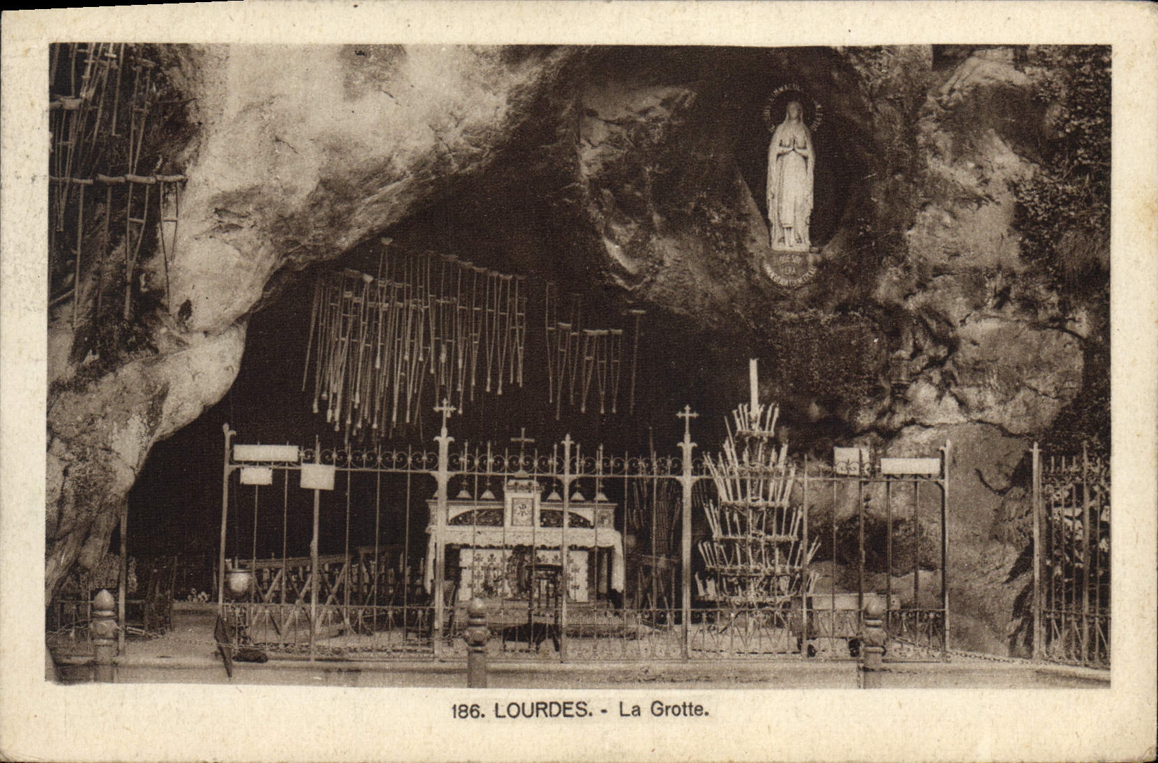 CPA Lourdes La Grotte