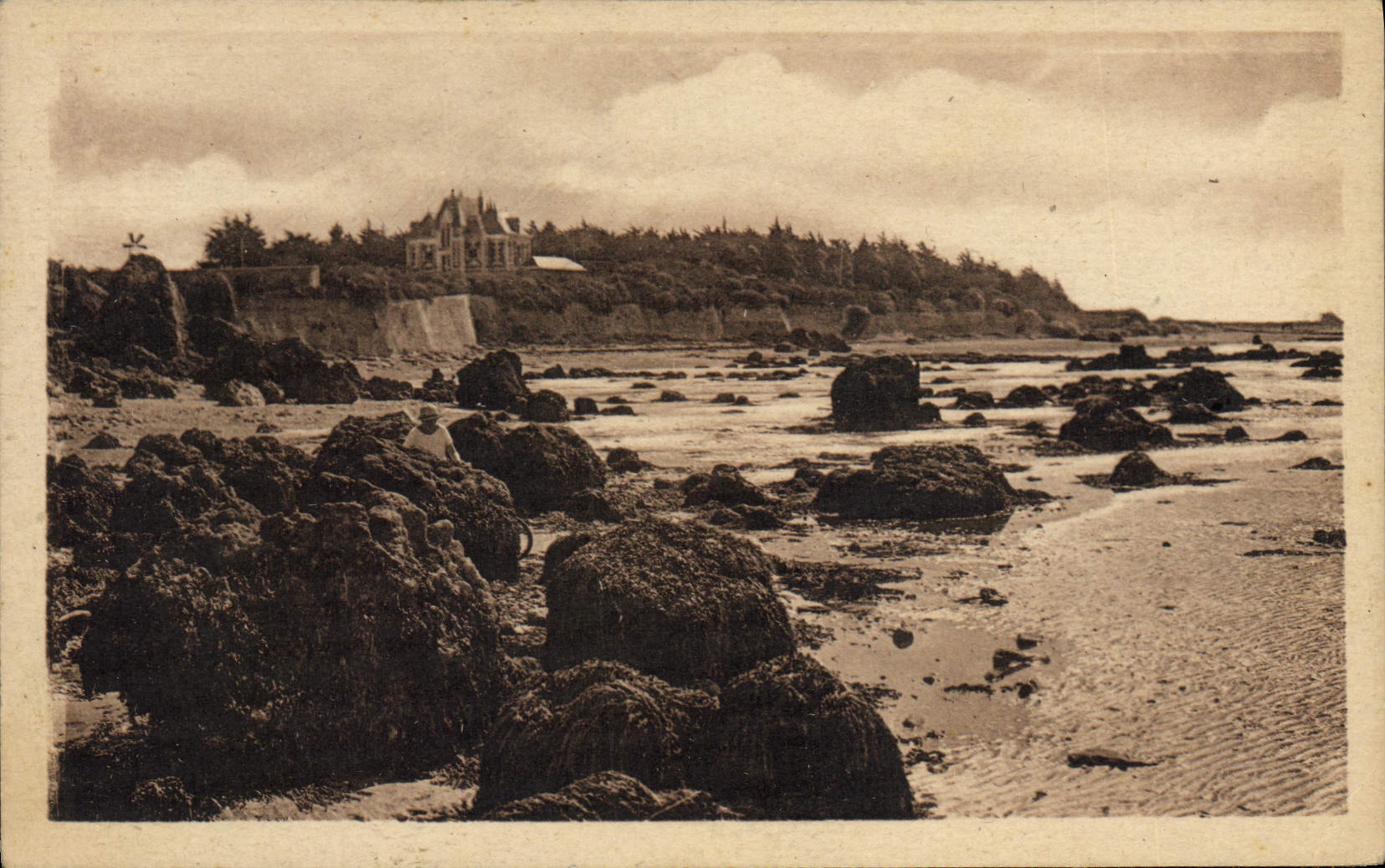 CPA Chatelaillon Les Rochers d'Angoulins