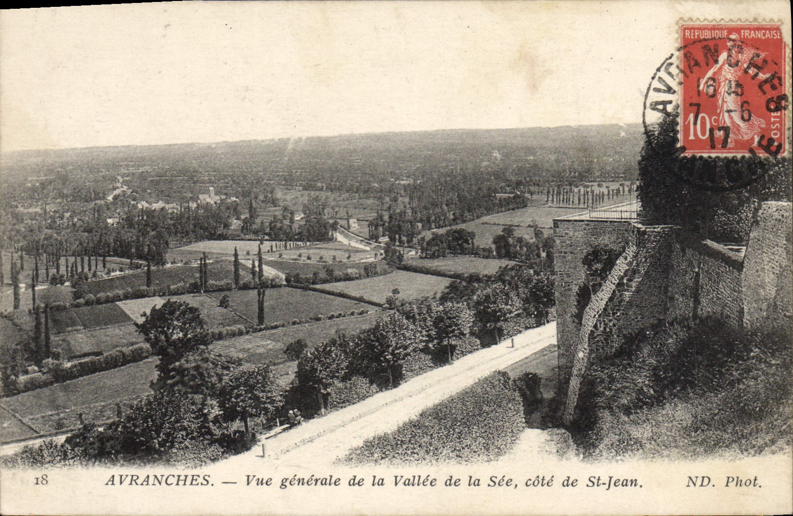 Avranches — Vue générale de la Vallée de la Sée, côté de St-Jean — ND. Phot.