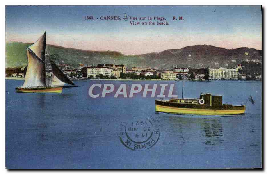 CPA Cannes Vue Sur La Plage Bateaux