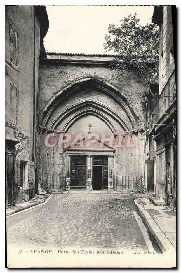 CPA Orange Porte de L'Eglise Notre Dame