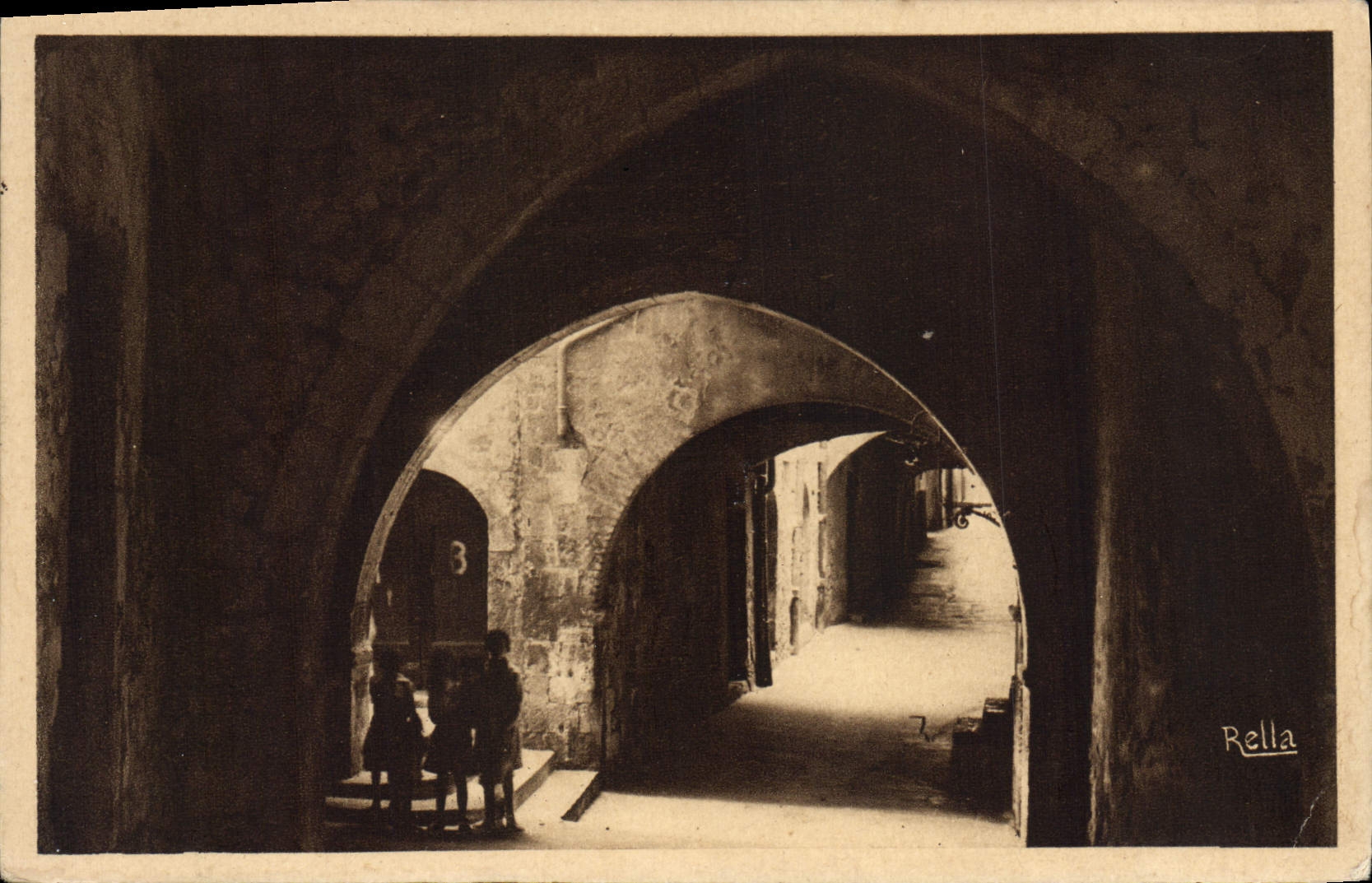 Villefranche-sur-Mer — La Rue Obscure — Rella