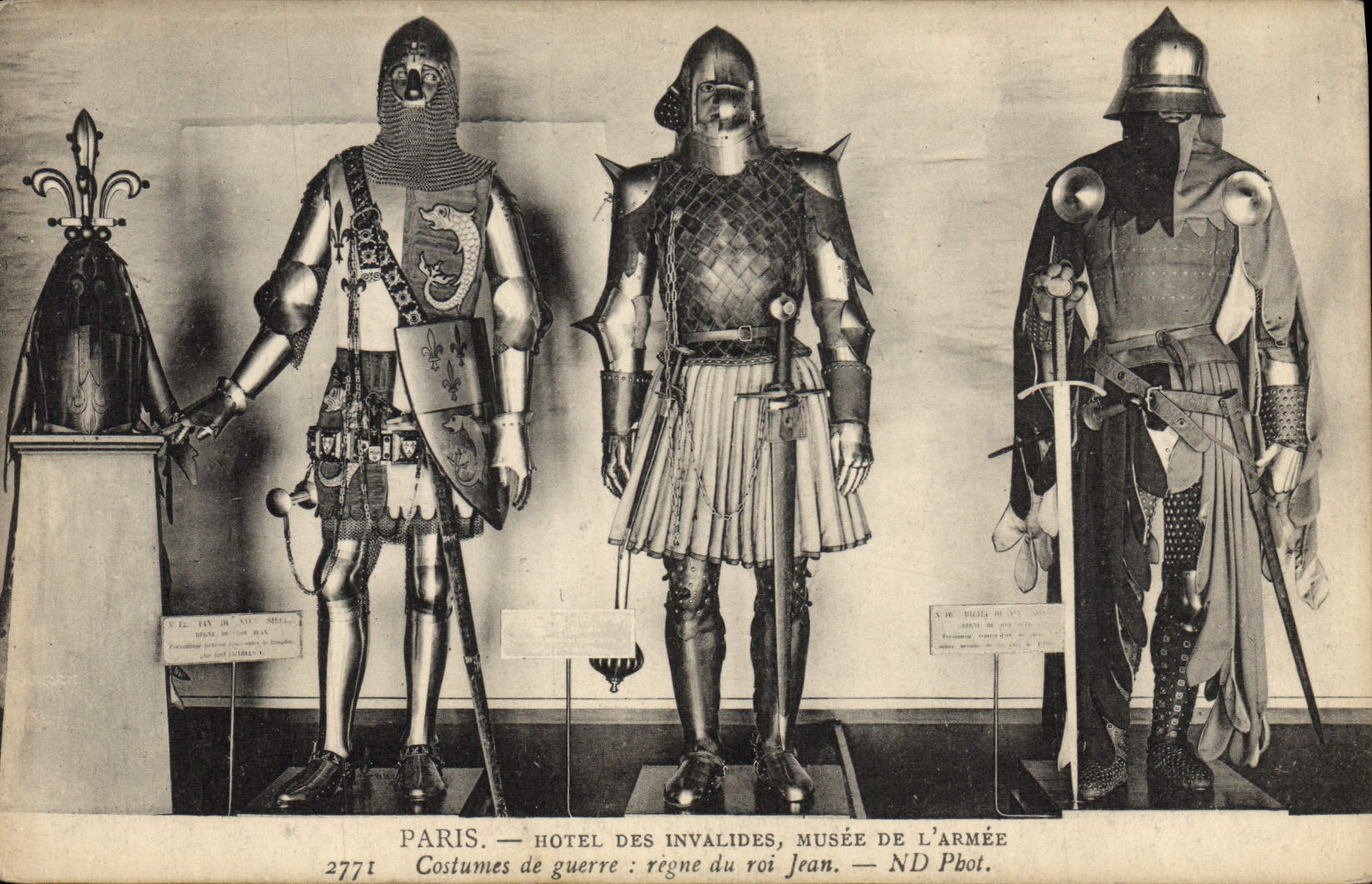 CPA Paris Hotel Des Invalides Musee De L'armee Costumes de guerre regne du roi Jean Militaria