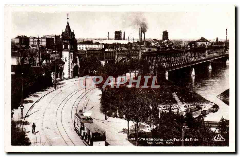 CPA Strasbourg Les Ponts Du Rhin Vue Vers Kehl Tramway