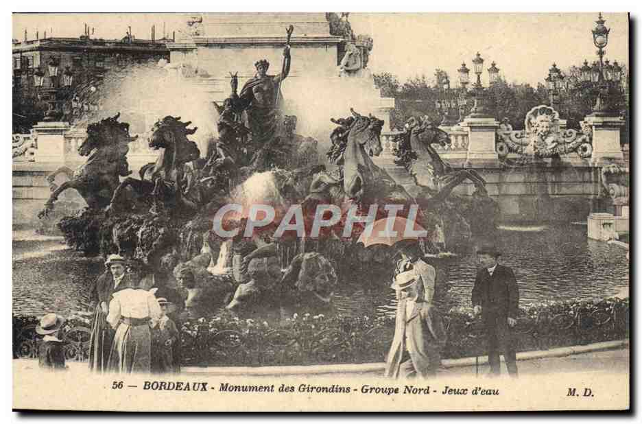 CPA Bordeaux Monument Des Girondins Groupe Nord Jeux d'eau