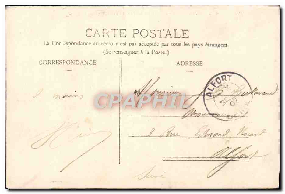 CPA Besancon Interieur De La Citadelle Les Casernes Militaria — Rückseite
