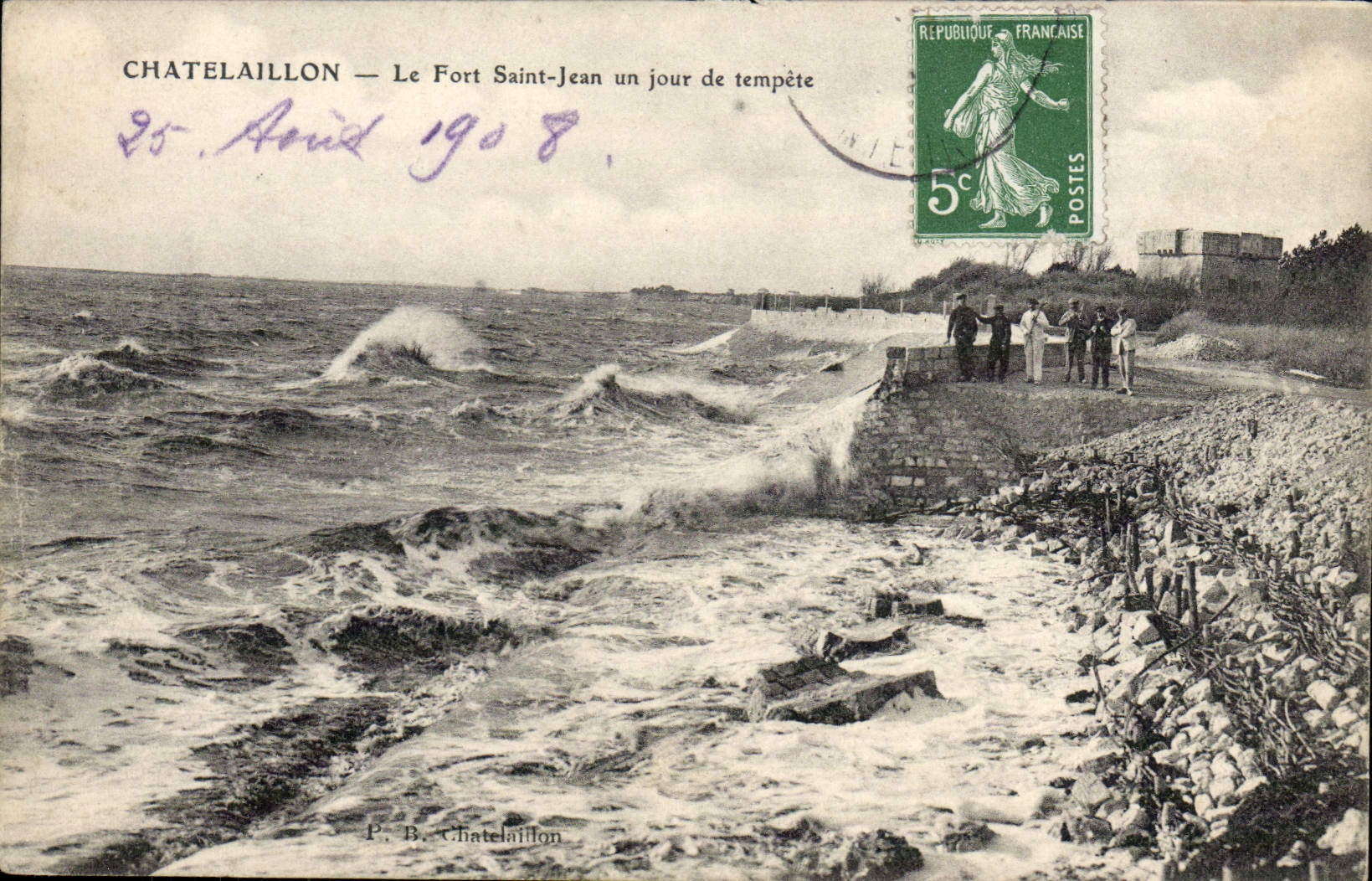 CPA Chatelaillon Le Fort Saint Jean Un Jour De Tempete