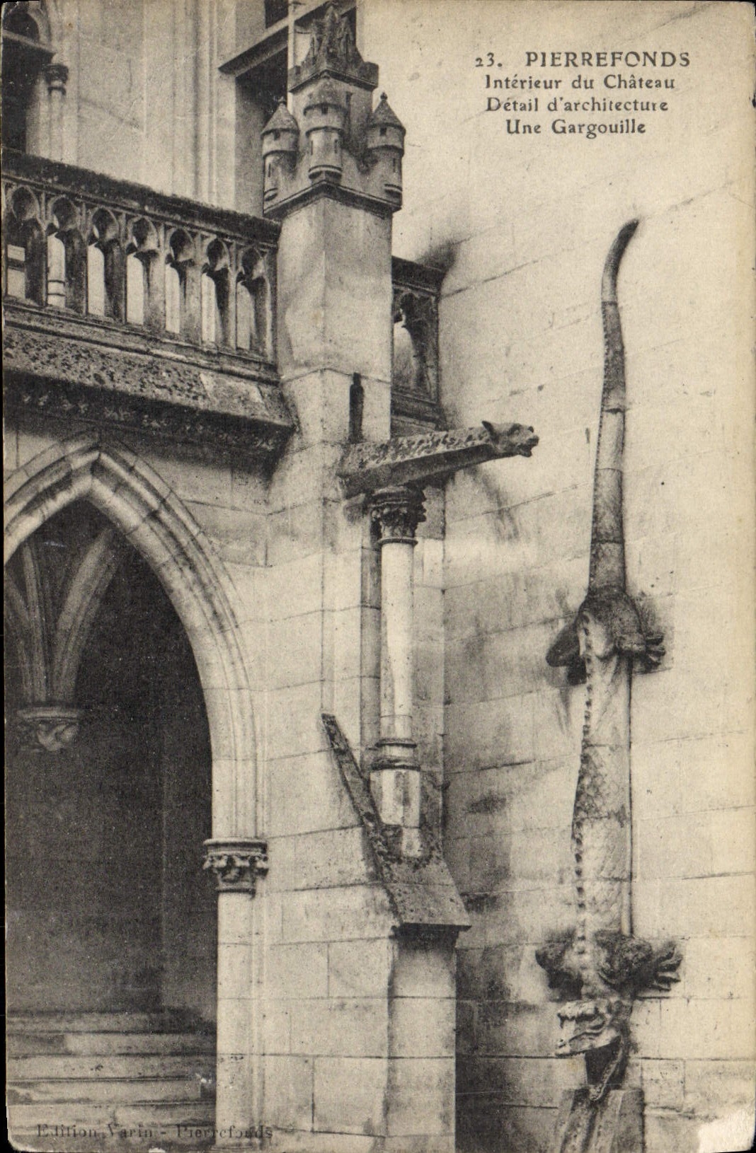 Pierrefonds — Intérieur du Château, détail d'architecture, une gargouille — Édition Varin - Pierrefonds, n°23