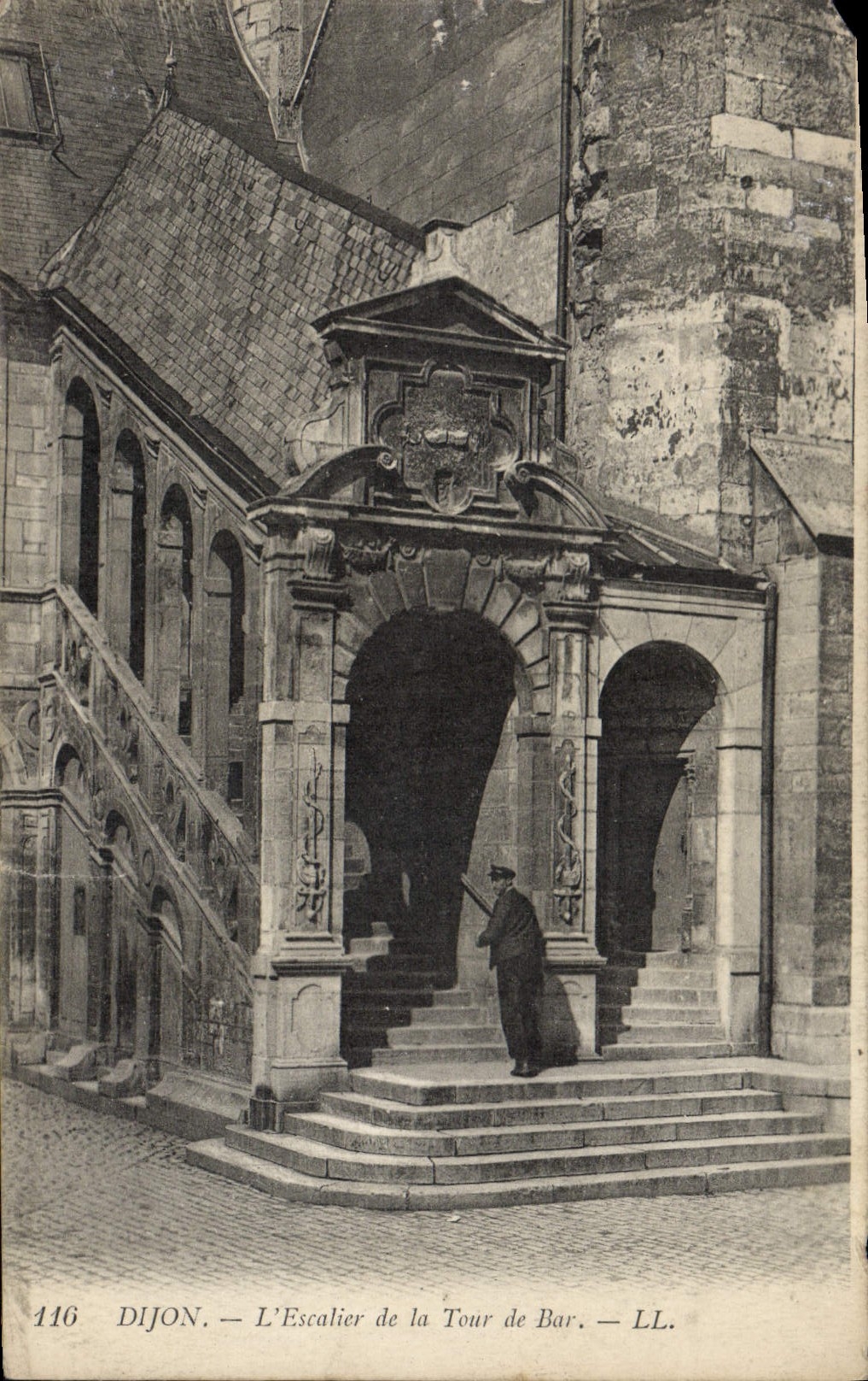 Dijon — L'Escalier de la Tour de Bar — LL. — n° 1416