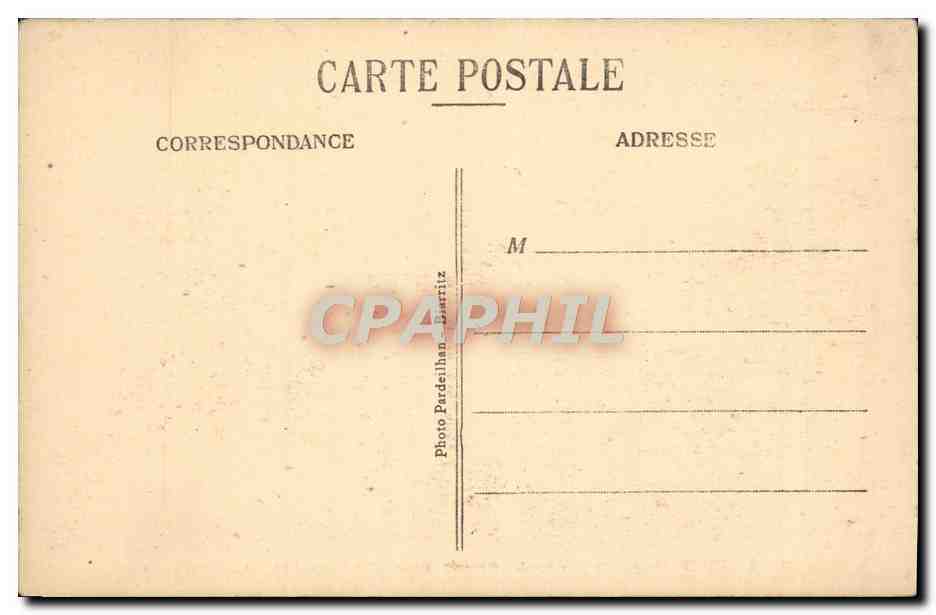 CPA Biarritz Golfe De Gascogne Coin De la Cote Des Basques vu d'Helianthe  — Verso