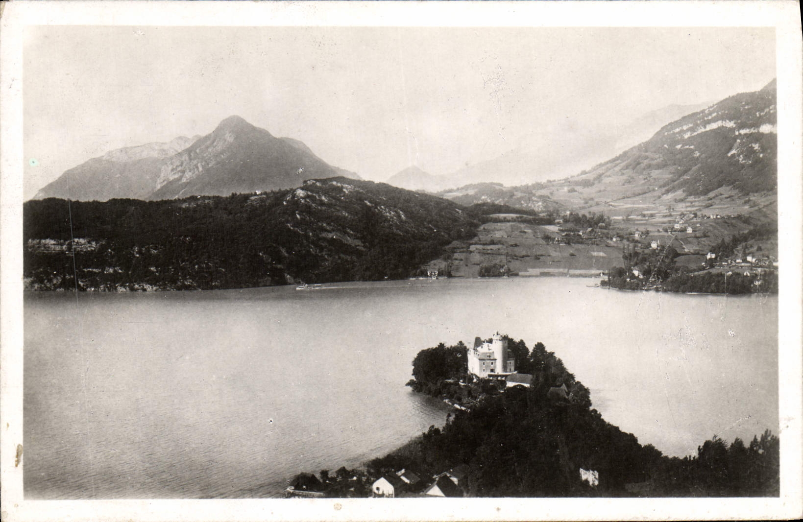 Lac d'Annecy — Le Château de Duingt et Talloires — Édition La Région, Strasbourg