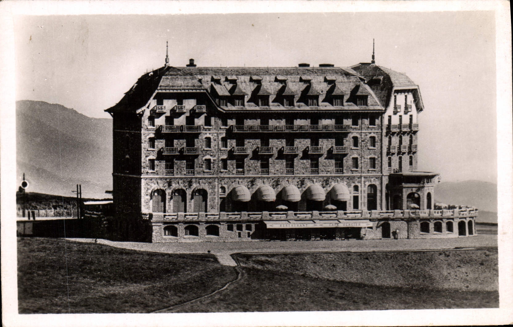 Luchon — Superbagnères — Le Grand Hôtel — REAL-PHOTO C.A.P. (5)