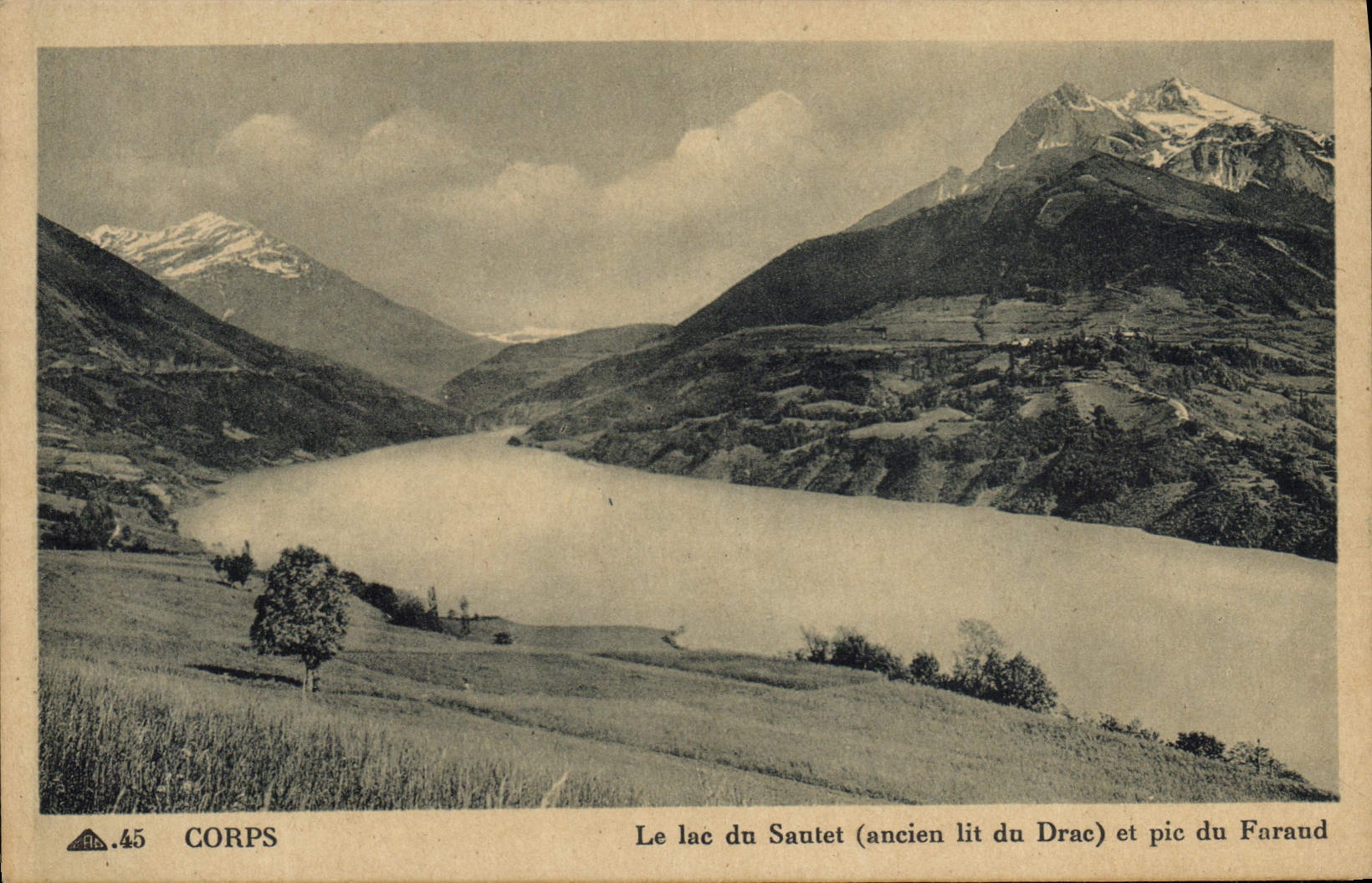 Le lac du Sautet (ancien lit du Drac) et pic du Farand — CORPS — n°45