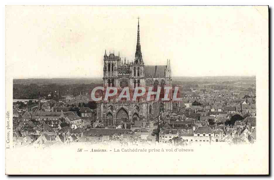CPA Amiens La Cathedrale Prise A Vol Doiseau