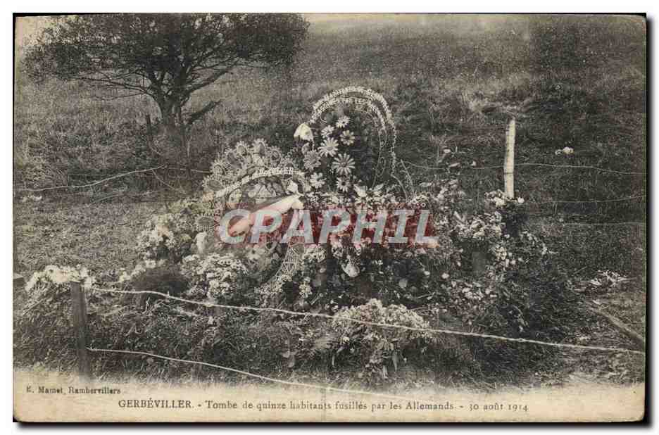 CPA Gerbeviller Tombe de Quinze habitants fusilles par les Allemands Militaria 