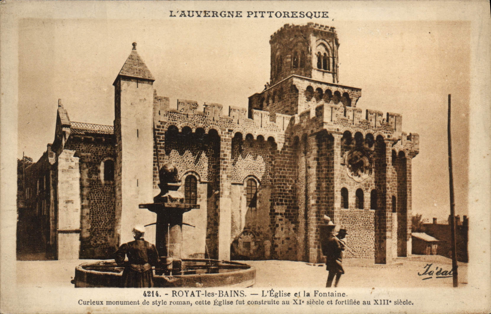 CPA Royat Les Bains L'Eglise et la Fontaine