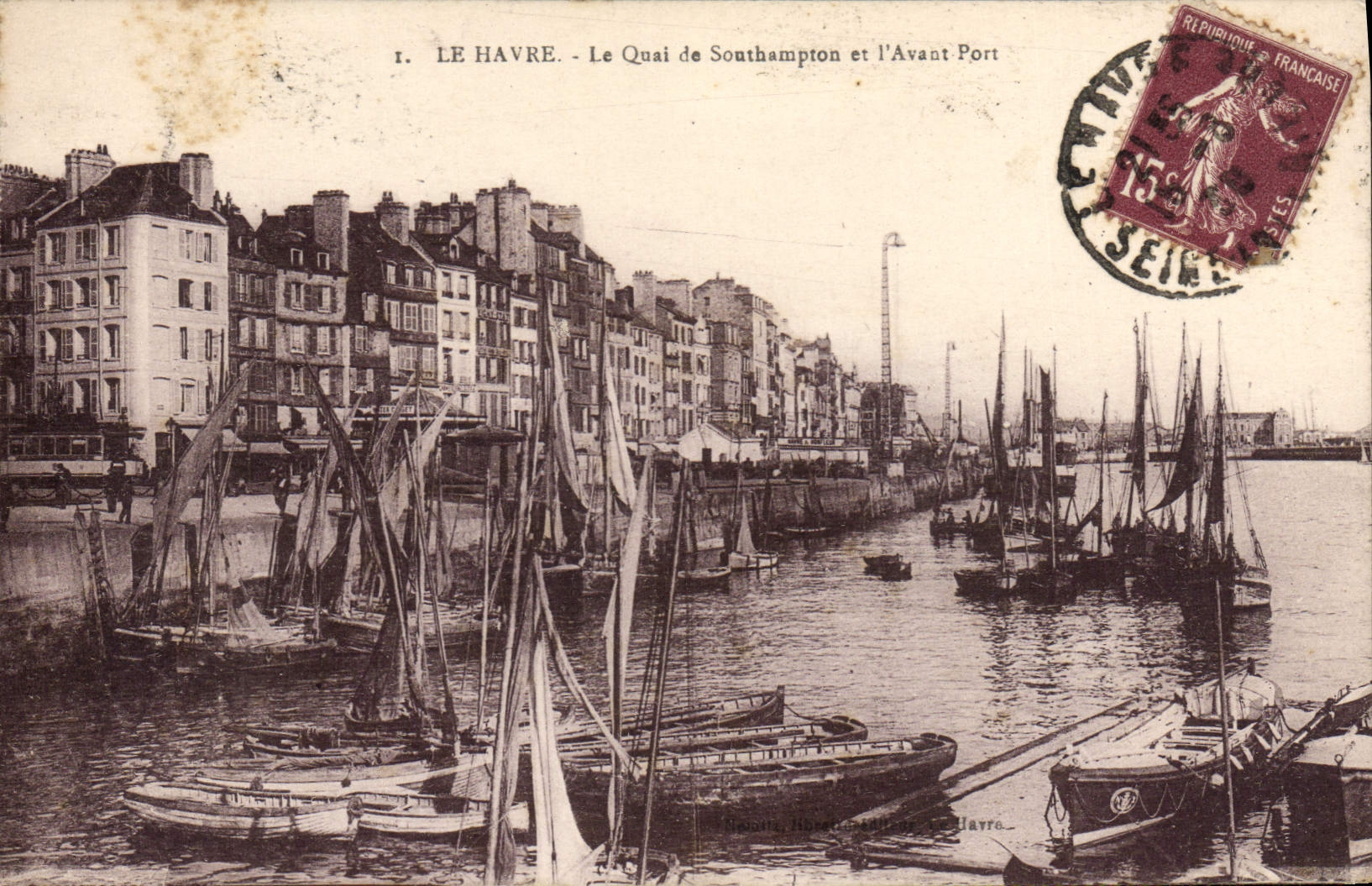 CPA Le Havre Le Quai de De Southampton et L'Avant Port Bateaux