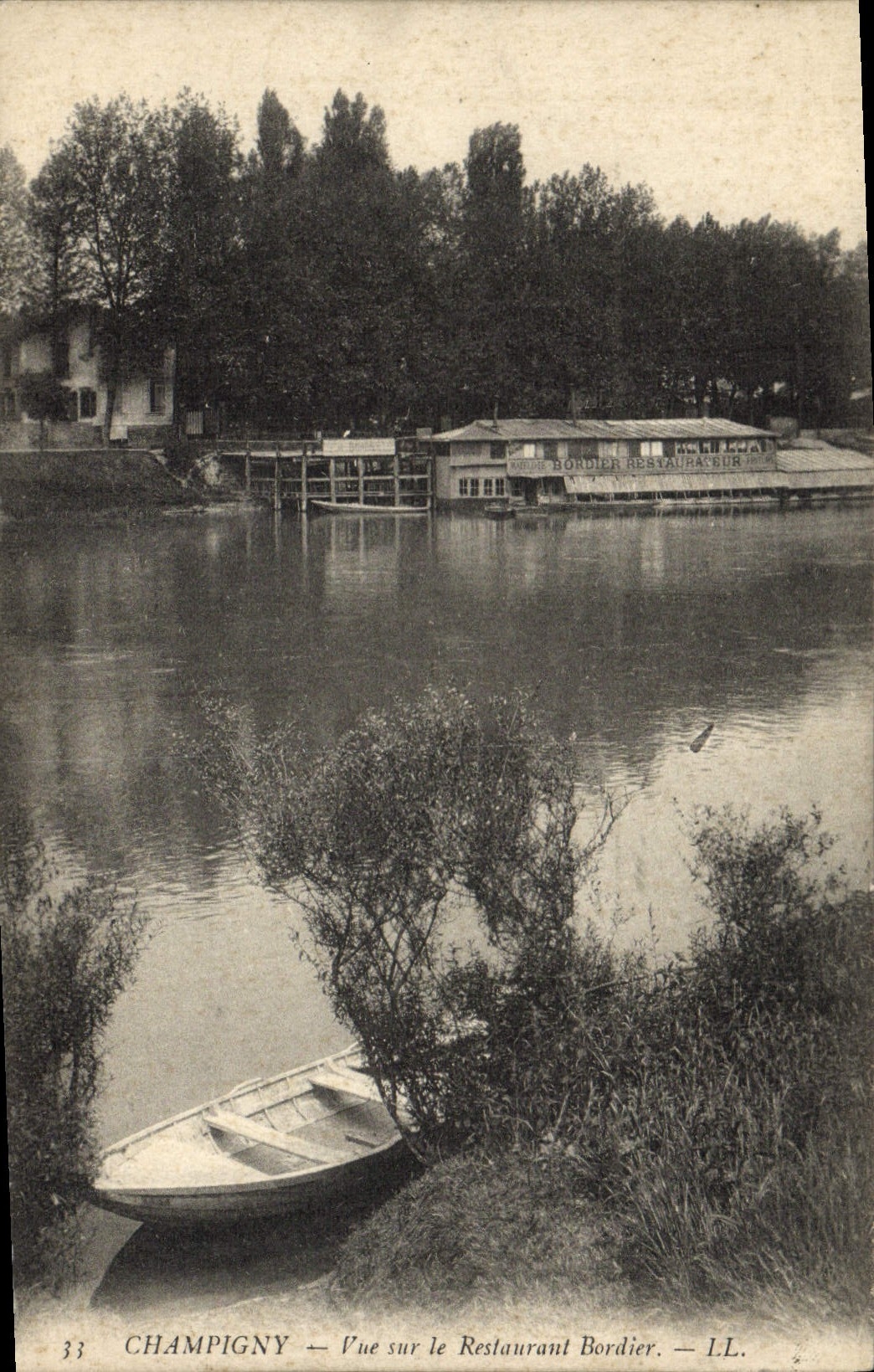 Champigny — Vue sur le Restaurant Bordier — LL.