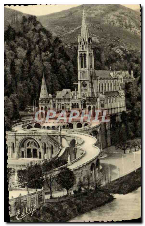 CPM Lourdes La Basilique Vue De Cote
