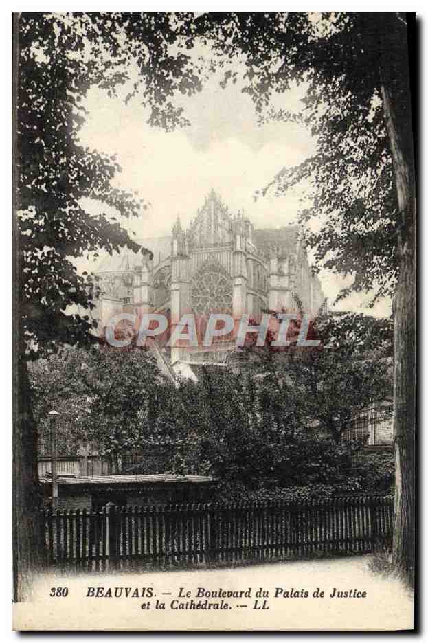 Beauvais — Le Boulevard du Palais de Justice et la Cathédrale — LL
