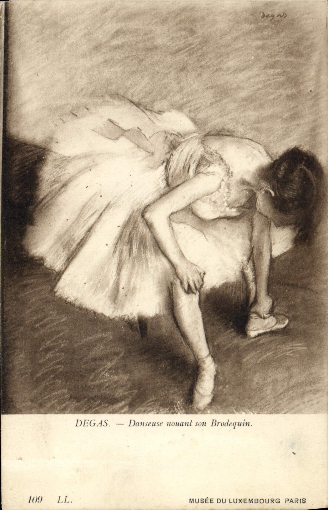 CPA Musee Du Luxembourg Paris Degas Danseuse nouant son brodequin