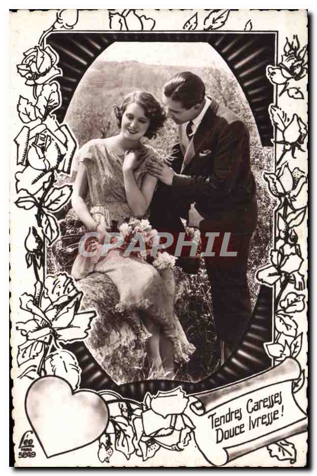 CPA Tendres Caresses Femme