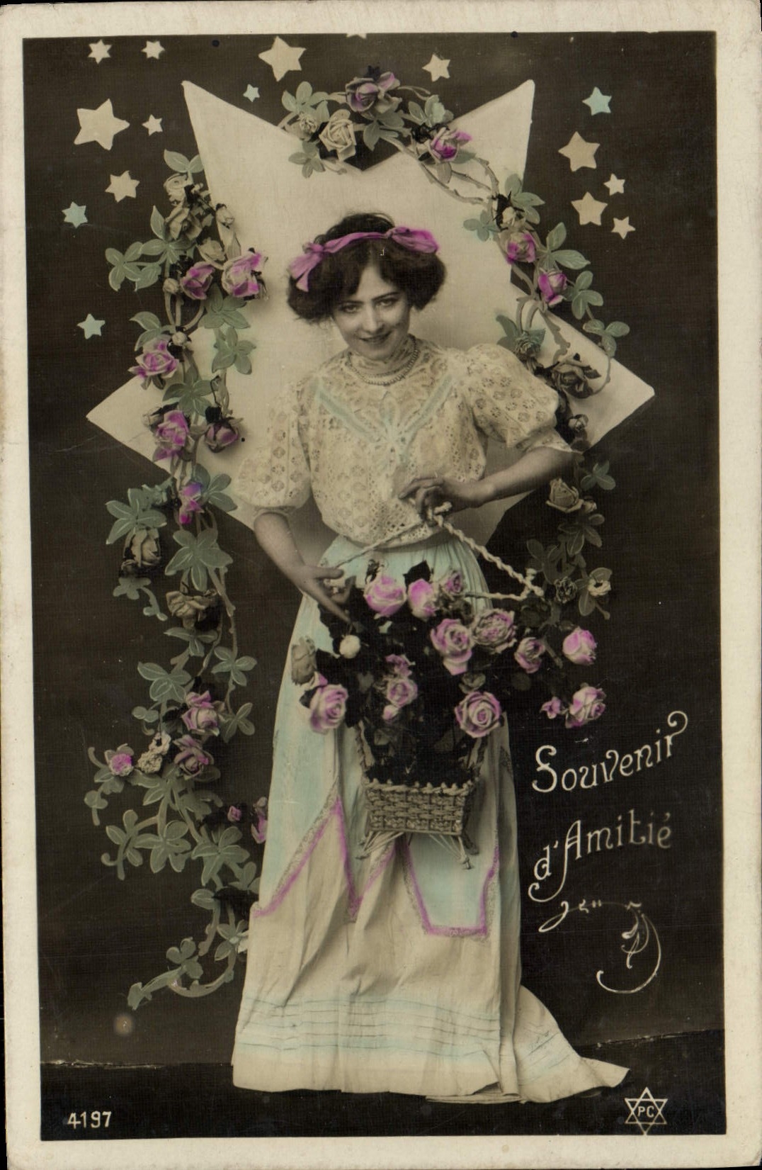 Donna con cesto di rose — Souvenir d'Amitié — PCO n°4197