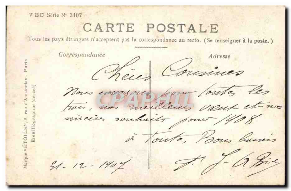 Jeune femme en robe fleurie — portrait encadré de roses — éditeur Legrand, Paris — Reverso