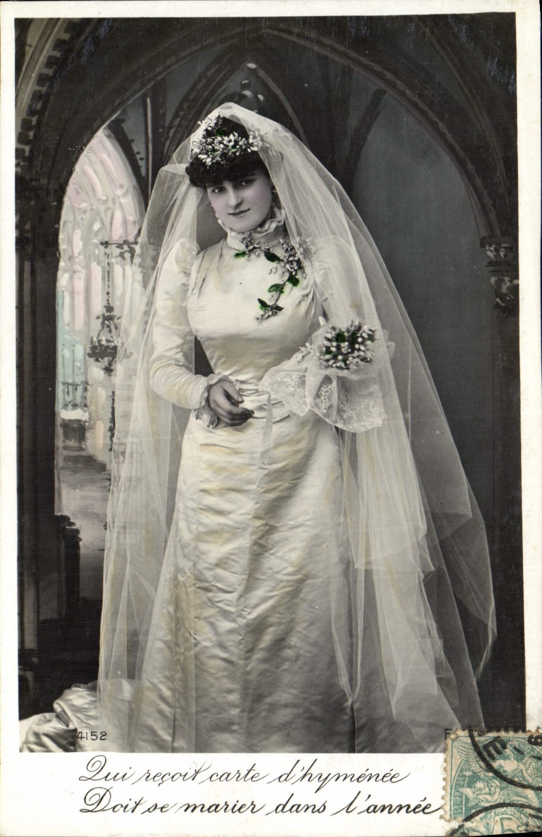 Joven novia en vestido blanco — editor F. 4152