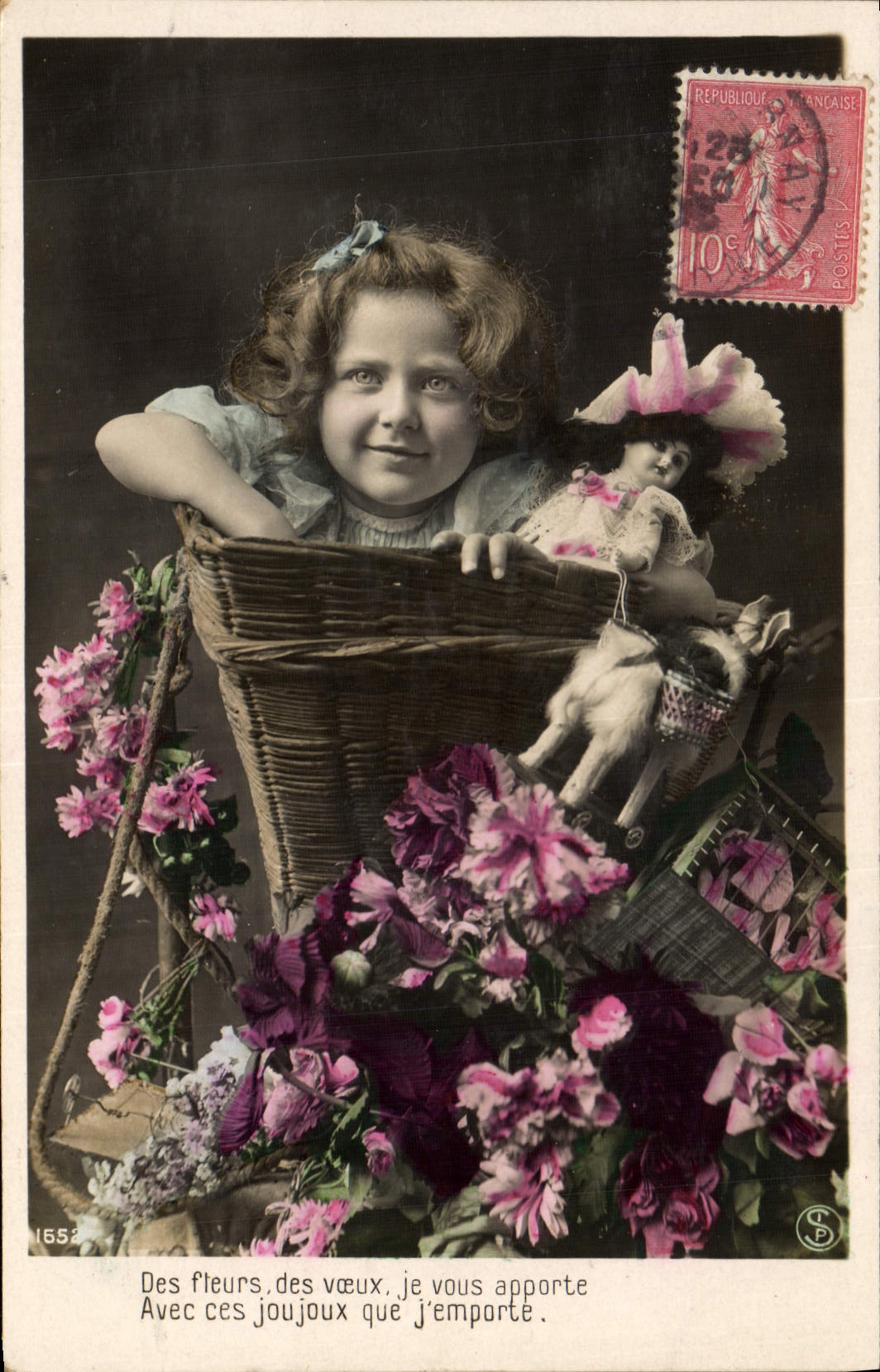 CPA Fantaisie Enfant Poupee