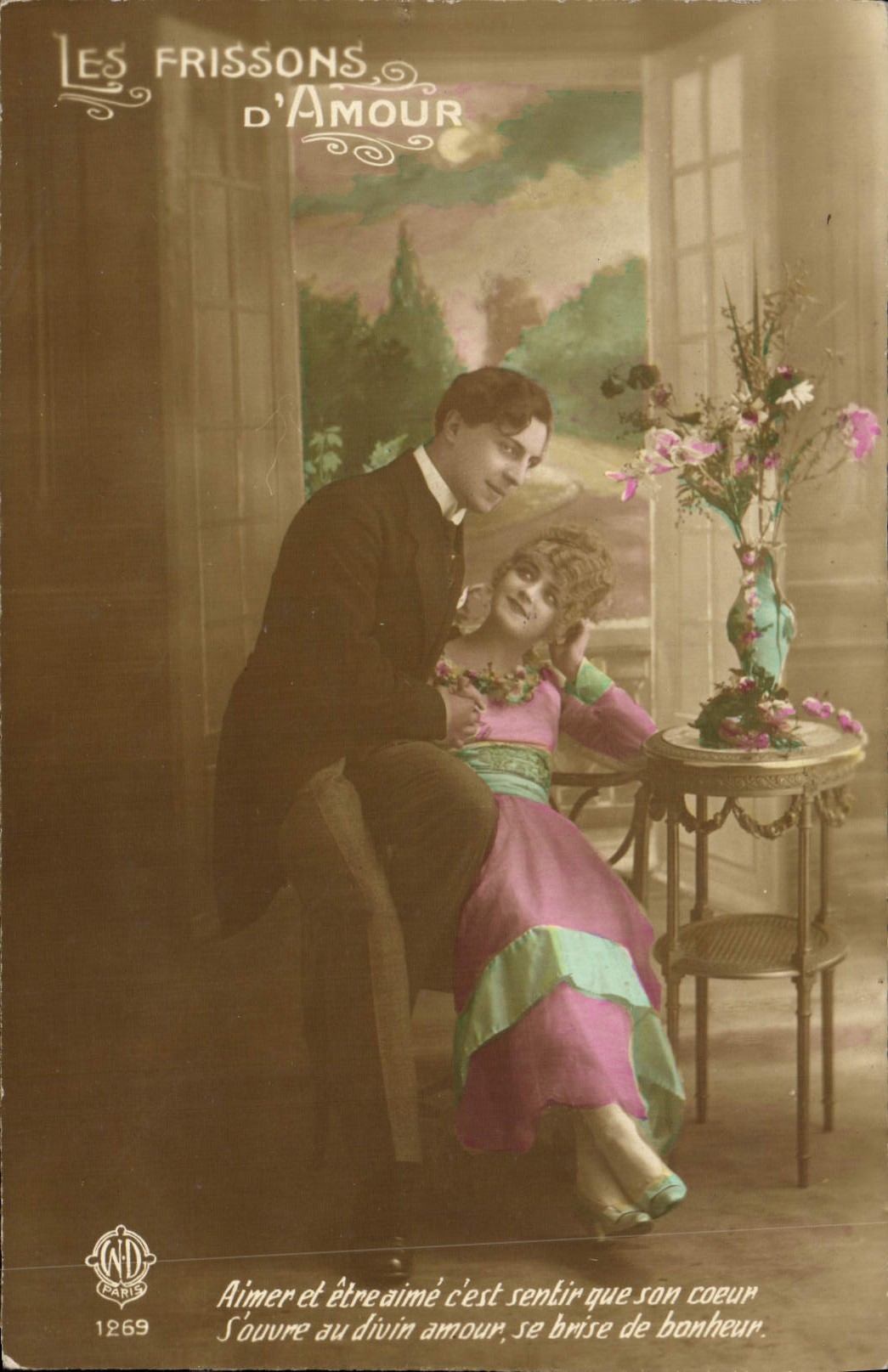 CPA Fantaisie Femme Les frissons d'amour