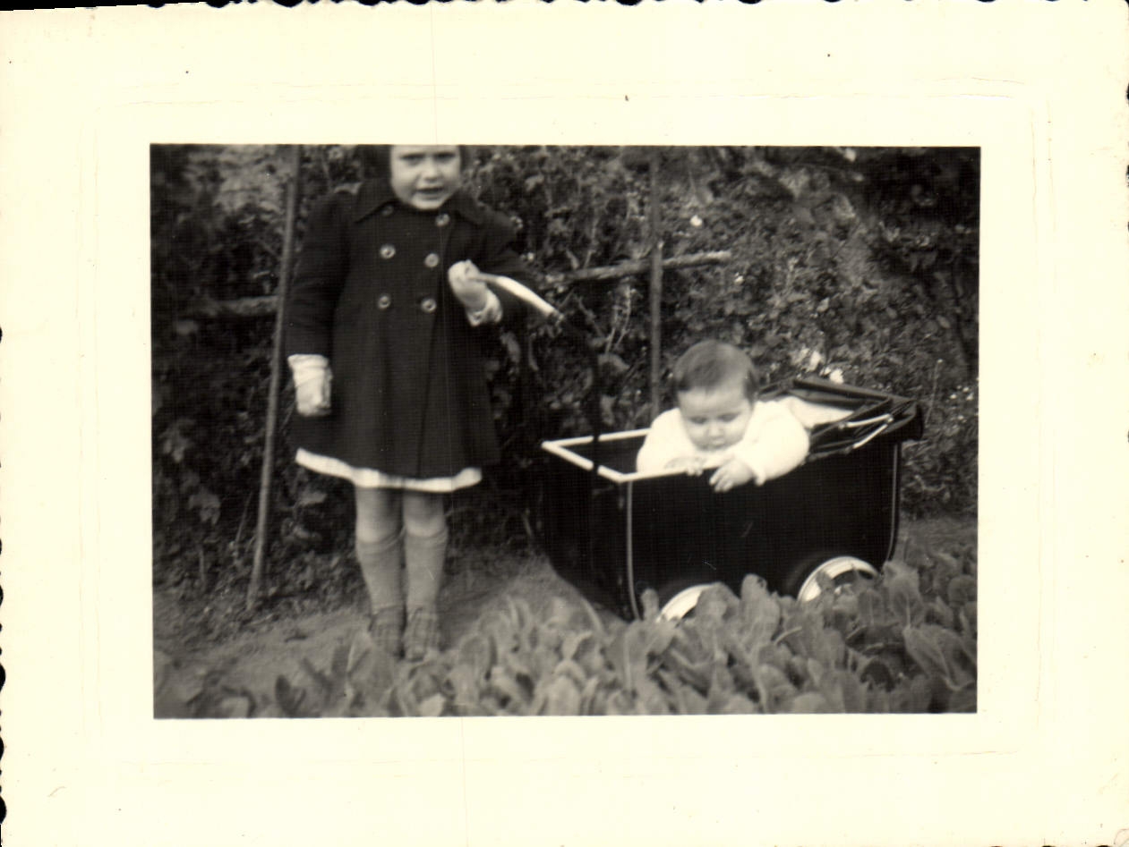 Photo Enfants 1950 Poussette