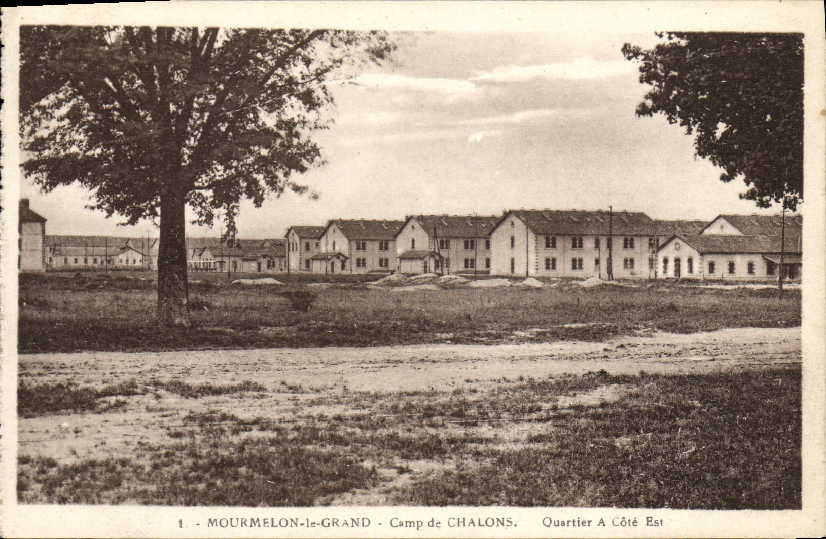 Mourmelon-le-Grand - Camp de Chalons - Quartier A Côté Est