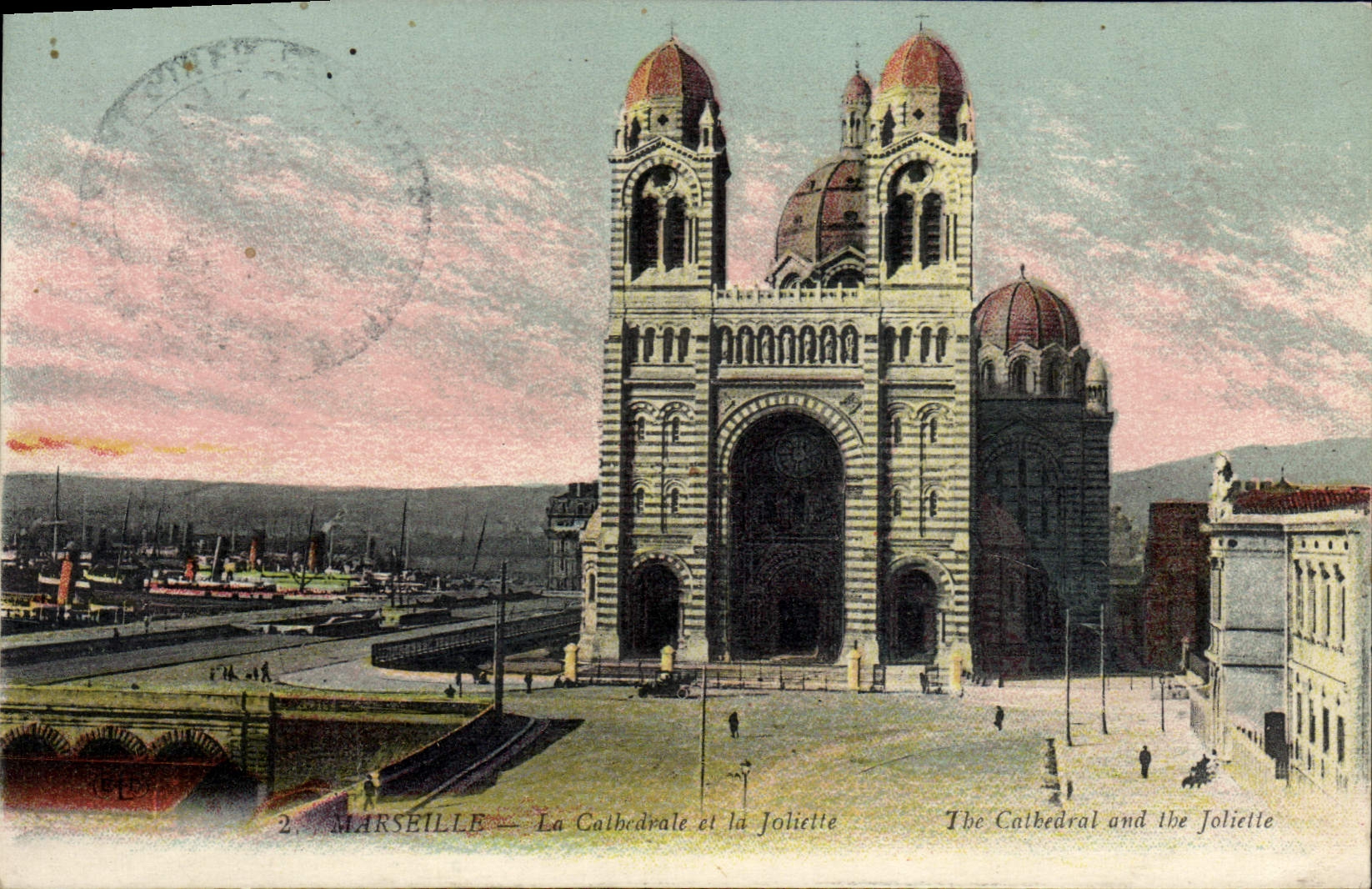 CPA Marseille La Cathedrale et la Joliette