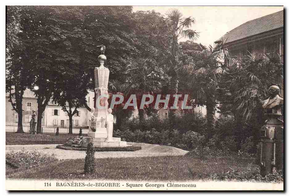 Bagnères-de-Bigorre - Square Georges Clémenceau — éditeur : Q° Association des Arts Promocaniques, Bagnères-de-Bigorre