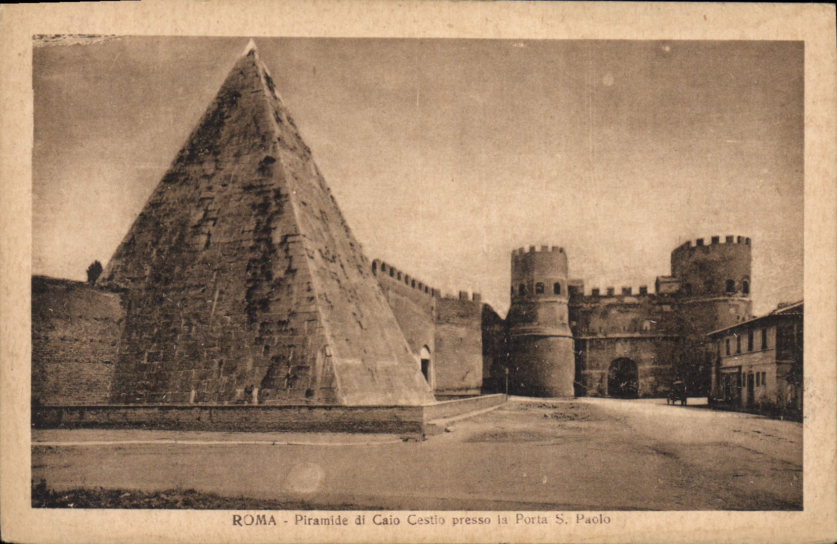 CPA Roma Piramide di Caio Cestio presso la porta S Paolo