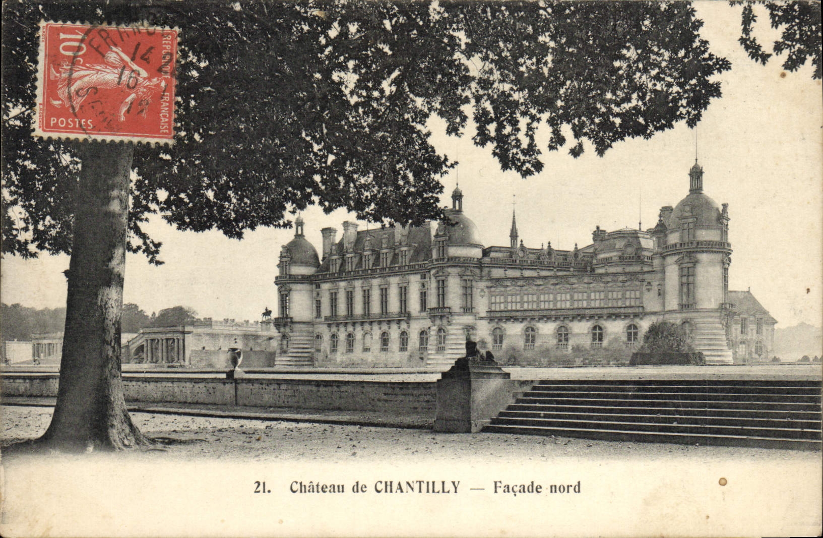 Château de CHANTILLY — Façade nord — Héliotypie A. Bourdier, Versailles