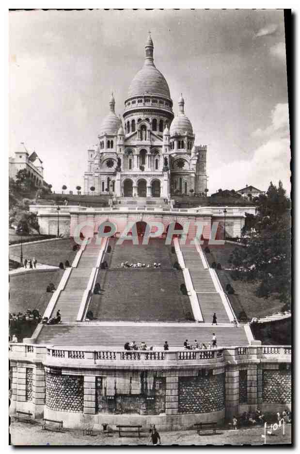 CPM Paris En Flanant Basilique du Sacre Coeur et l'escalier monumental