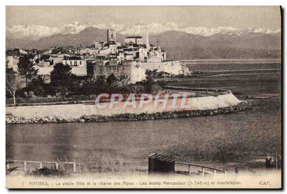 CPA Antibes La Vieille et la Chaine des Alpes Les Monts Mercautour