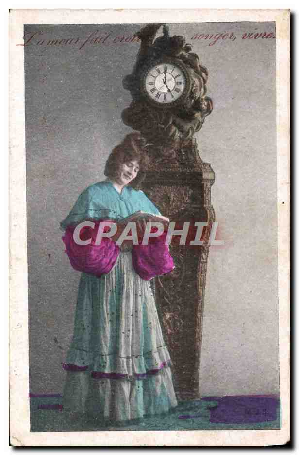 CPA Fantaisie Femme Horloge