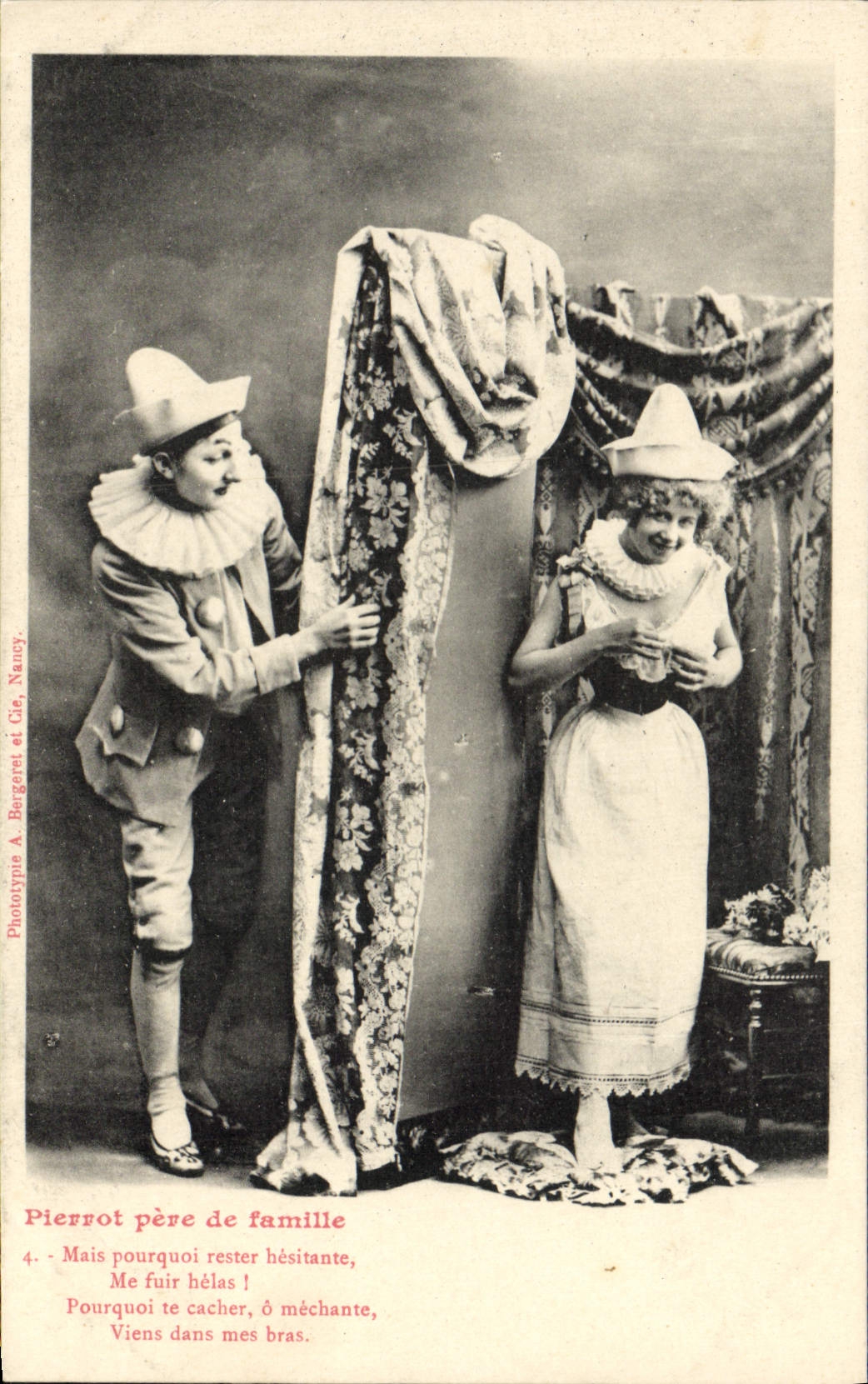 CPA Fantaisie Femme Pierrot pere de famille