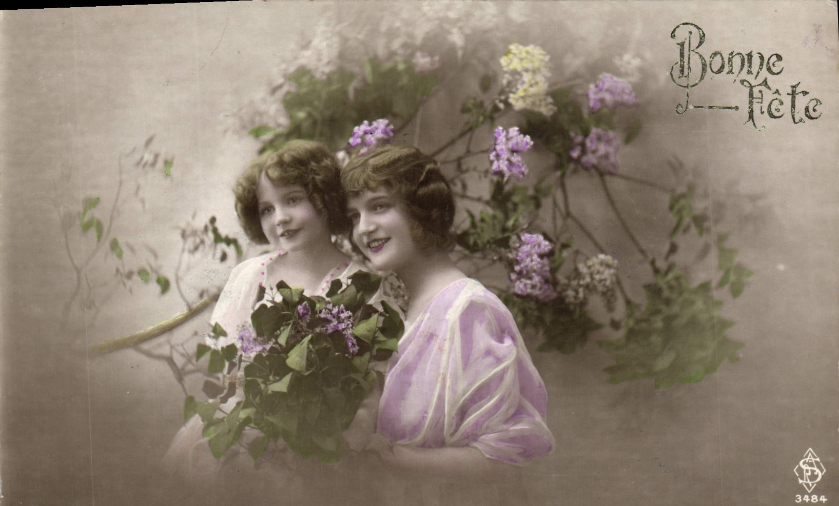 Deux jeunes femmes — avec lilas — Bonne Fête 3484, éditeur S.P.