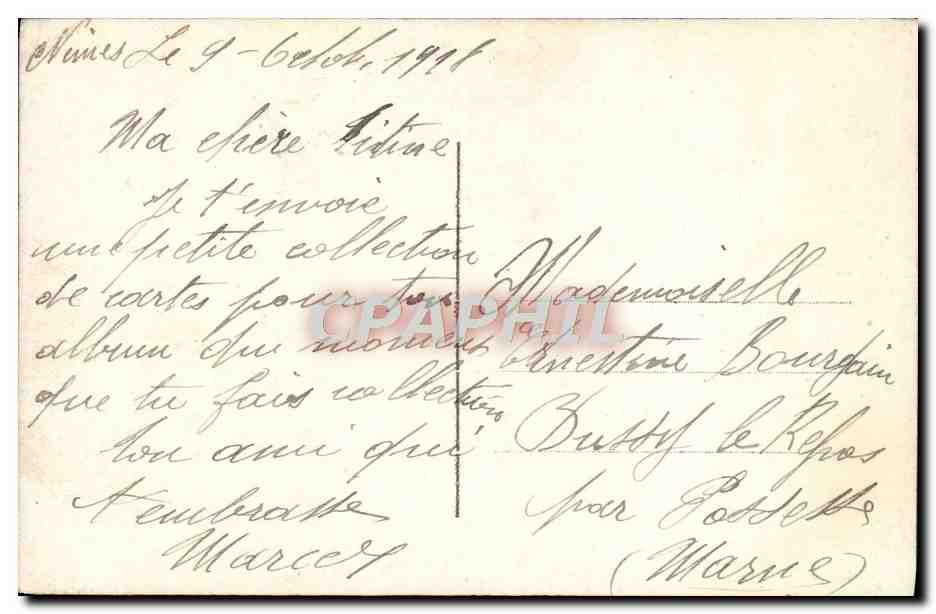 CPA Fantaisie Femme le passant — Verso