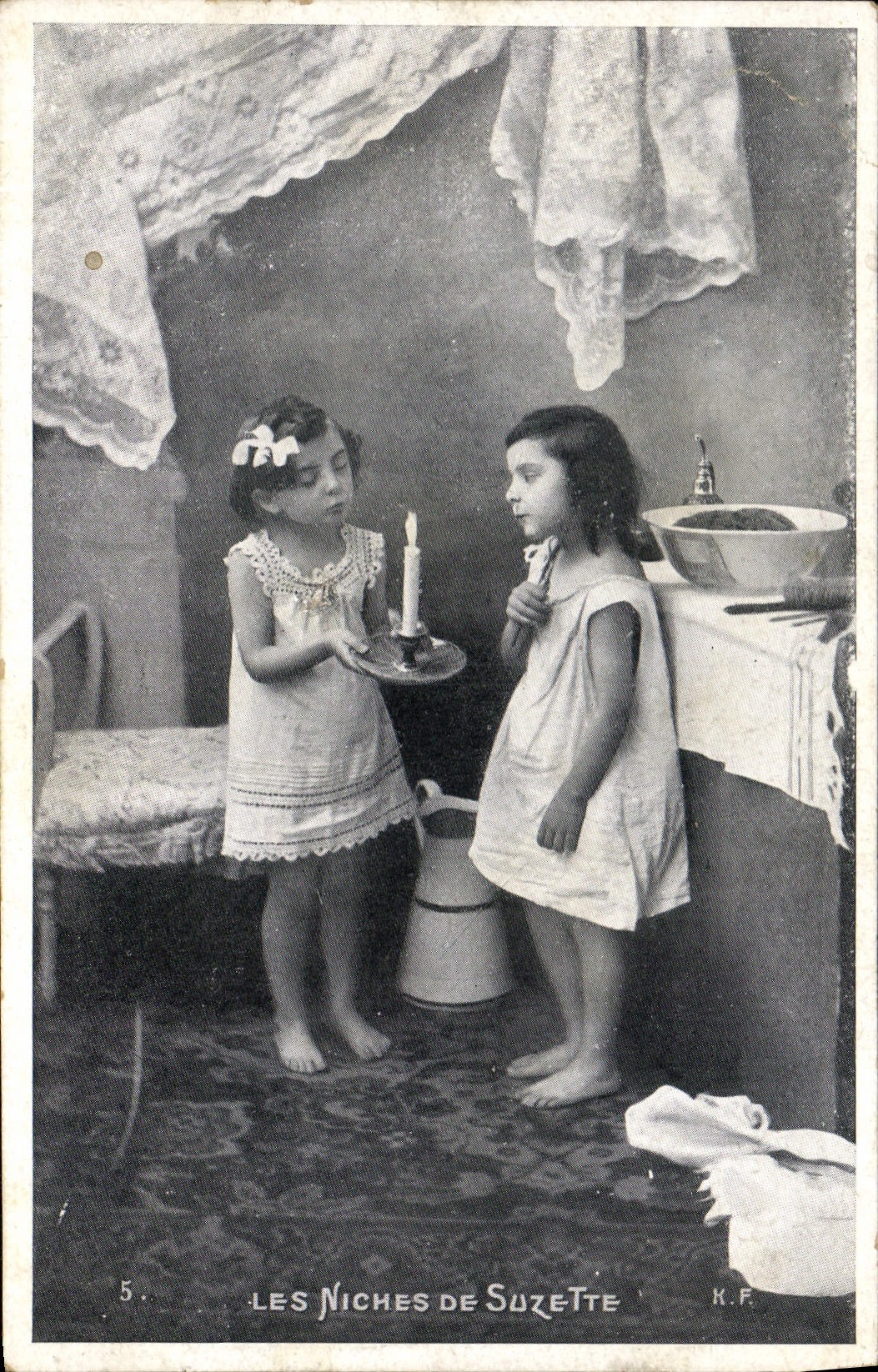 CPA Fantaisie Enfants Les niches de Suzette