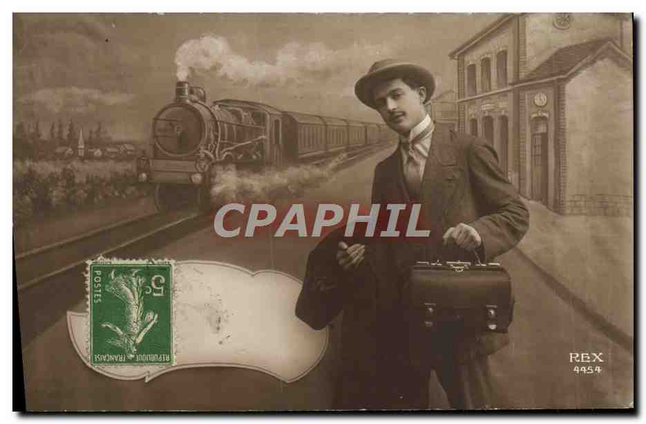 Gare — Voyageur avec valise — REX 4454
