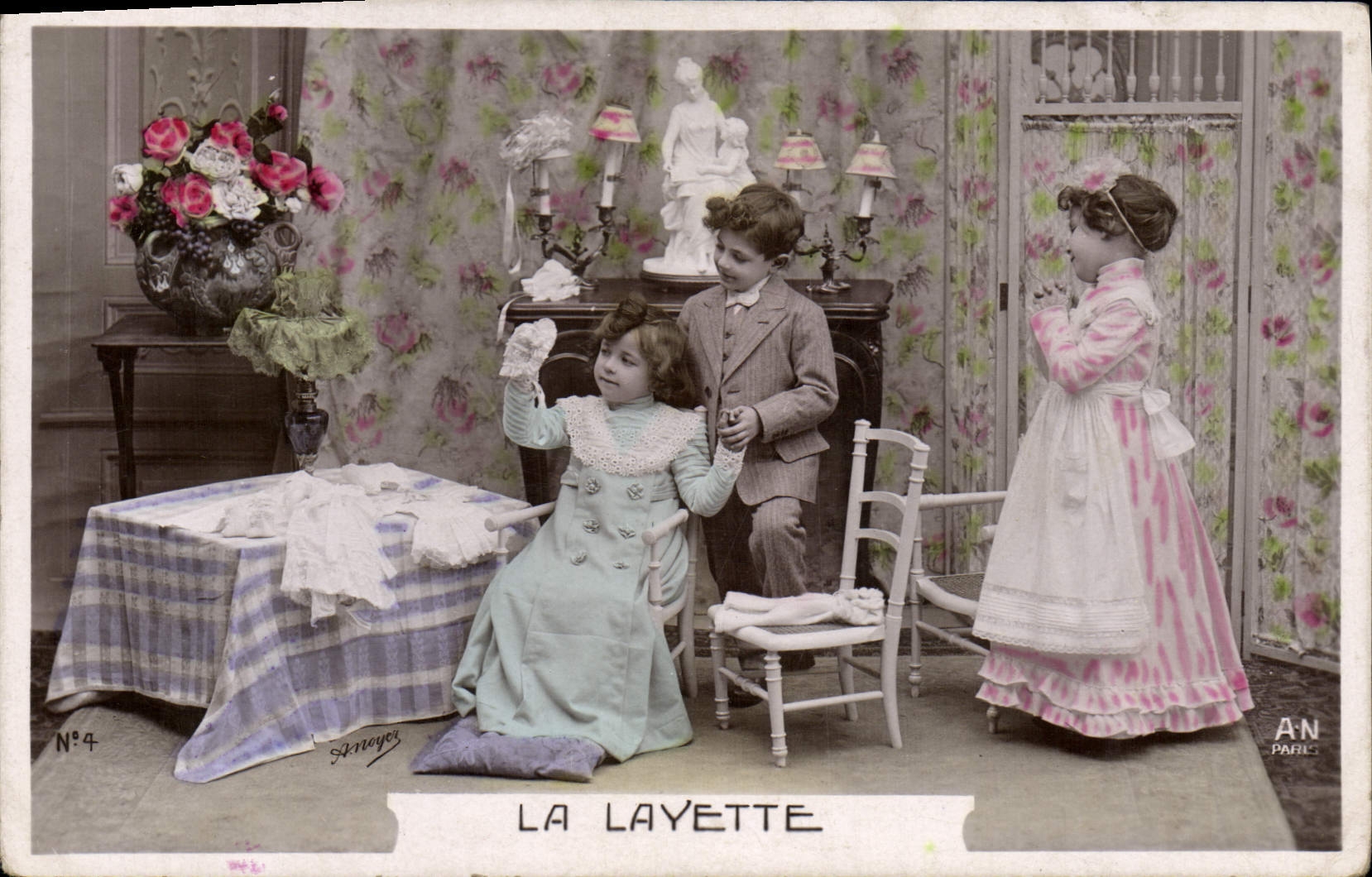 CPA Fantaisie Enfants Layette