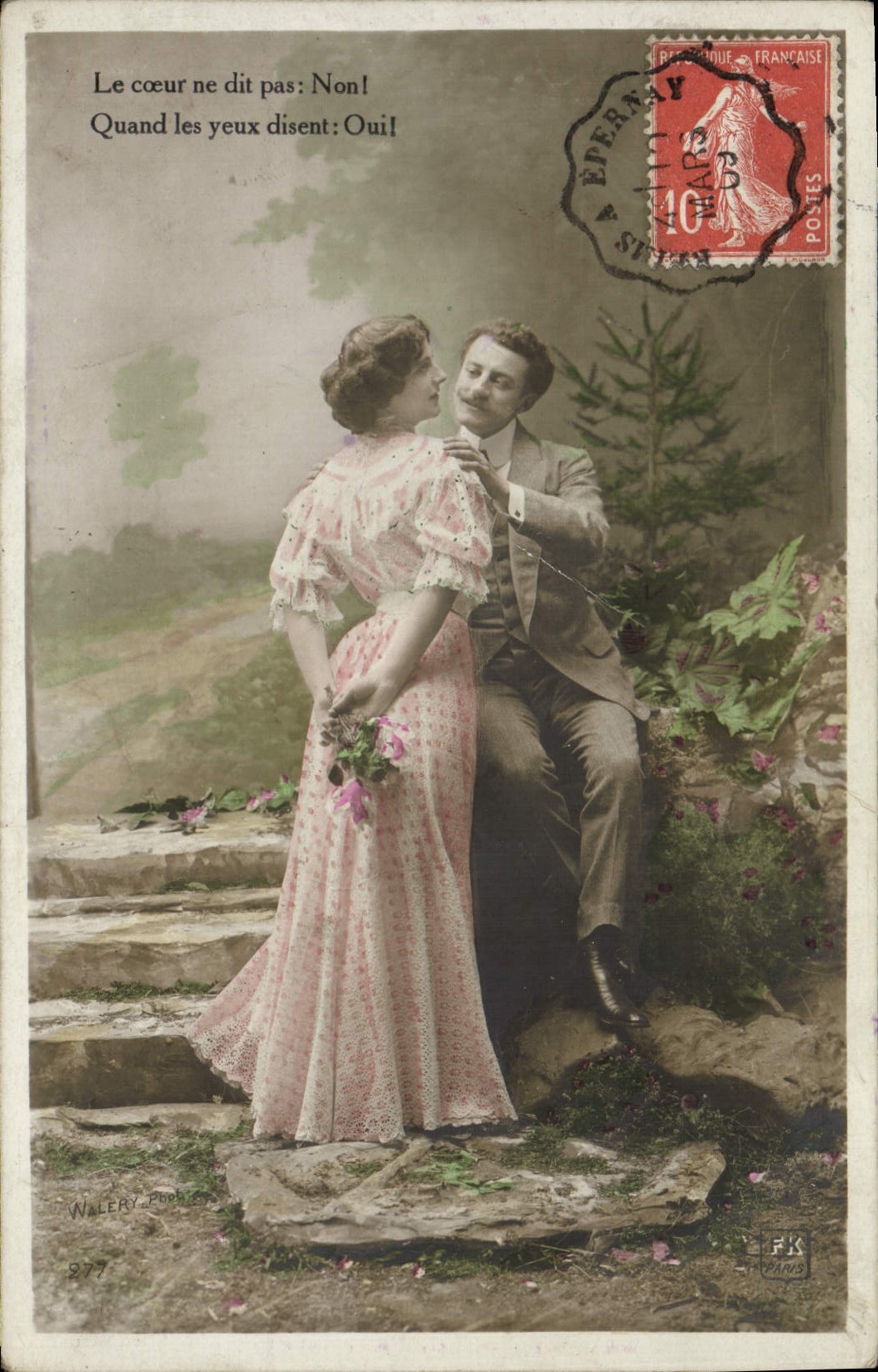 Amour et regards — Walery, Paris — n°277