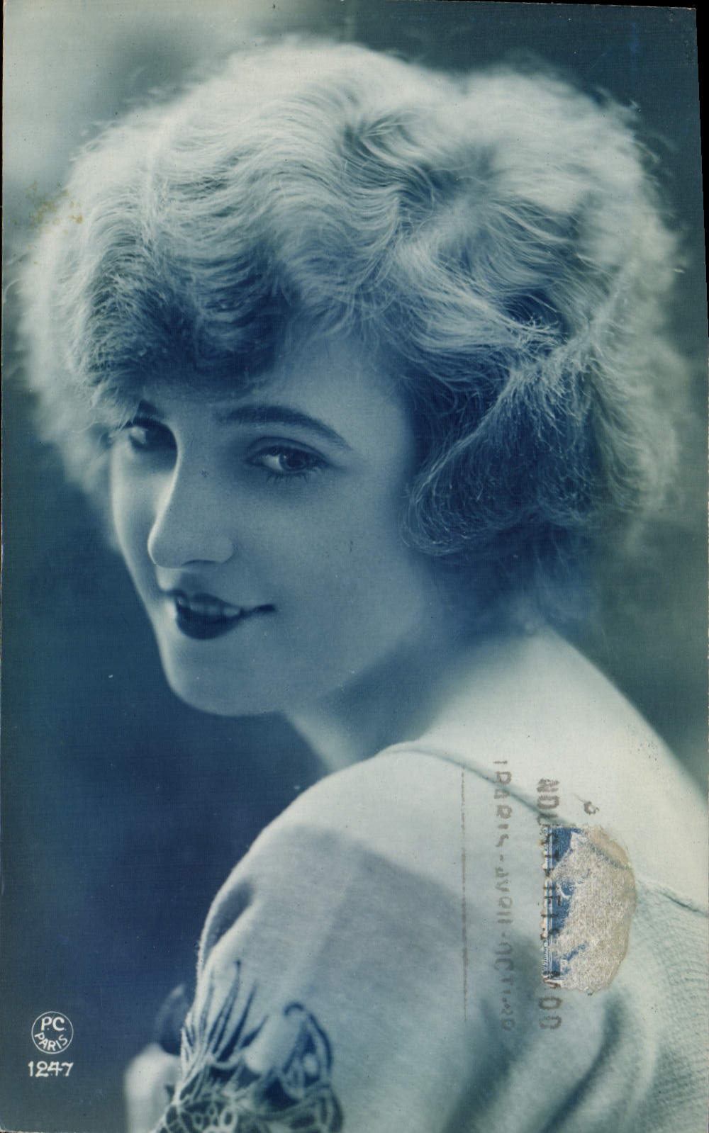 CPA Fantaisie Femme