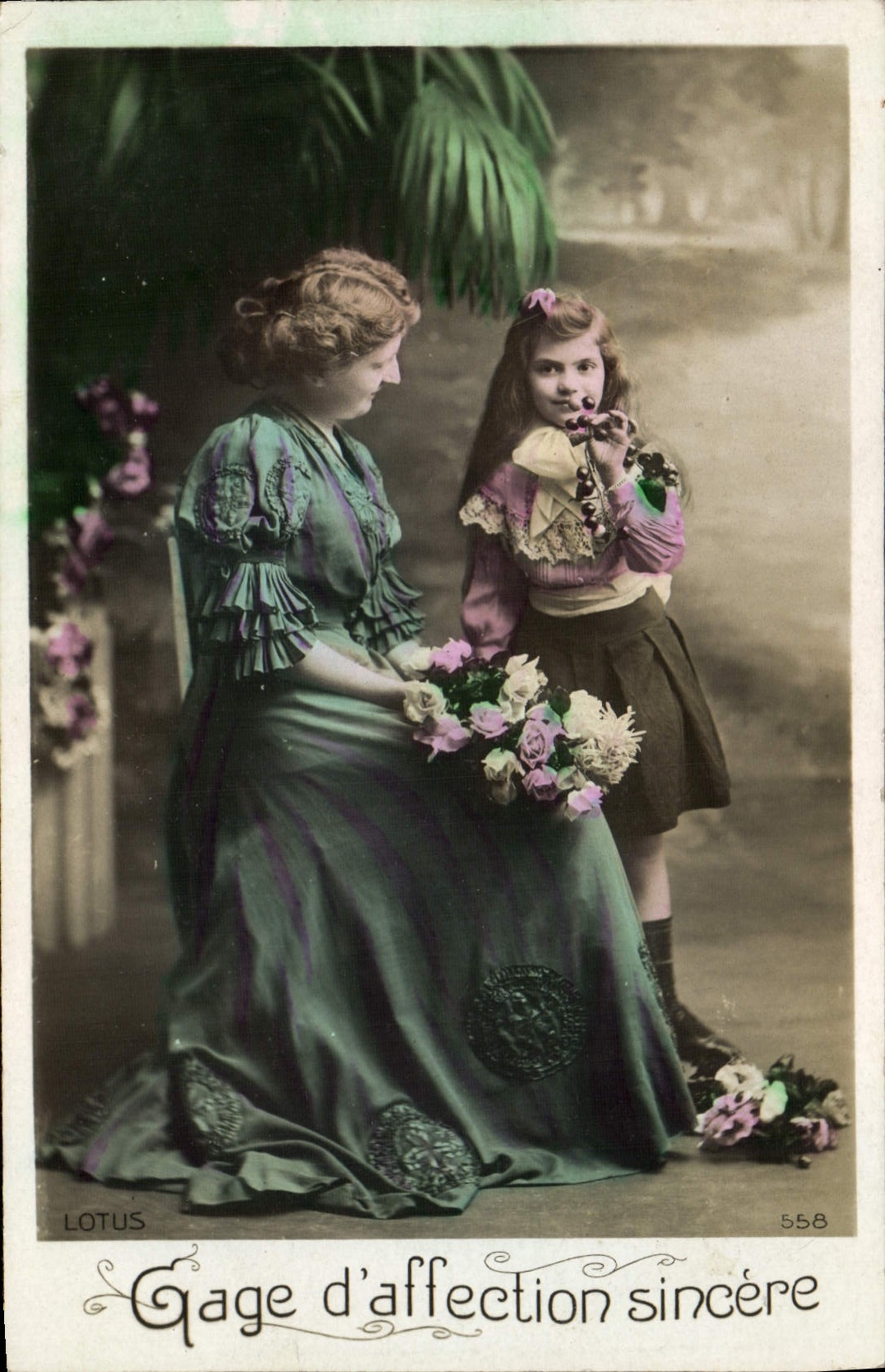 Femme et jeune fille — Gage d'affection sincère — LOTUS n°558